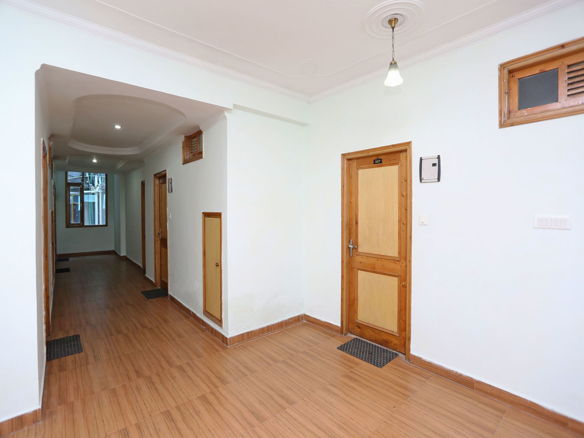 Oyo 9684 Hotel Rudra Palace Manali  Exterior photo